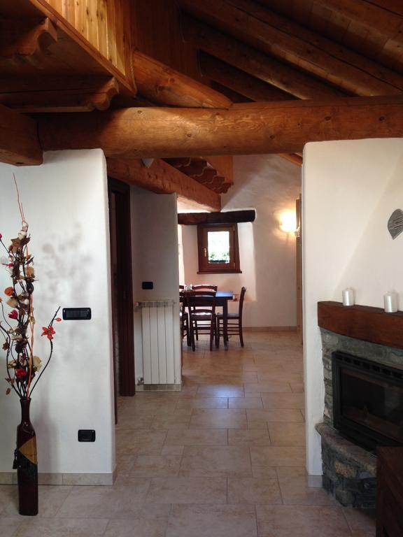 Maison Des Challant Challand Saint Victor Εξωτερικό φωτογραφία